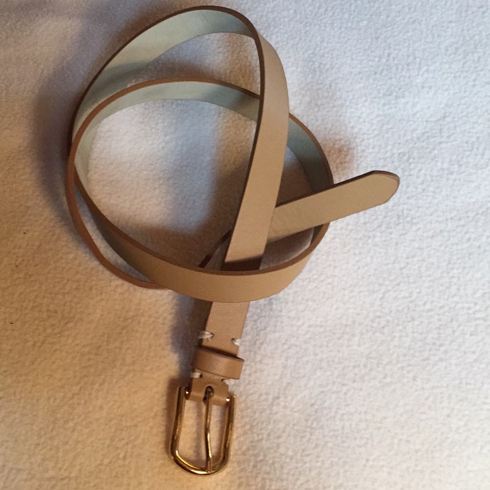 Tan leather belt with gold buckle